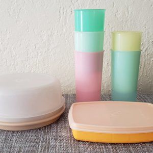 Vintage Tupperware Lot (Two Snack Dividers & 5 Cups)